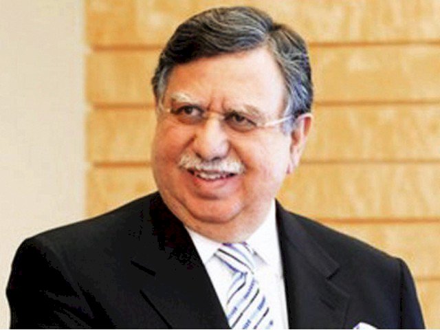 Shaukat Tarin offered to join PM Imran Khan’s economic team