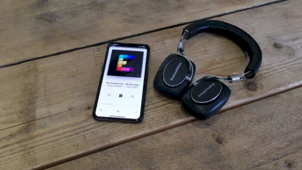 5 best podcasts to boost productivity and live a successful life